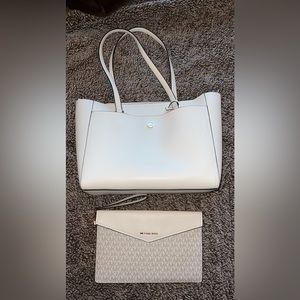 Michael Kors Tote Set
